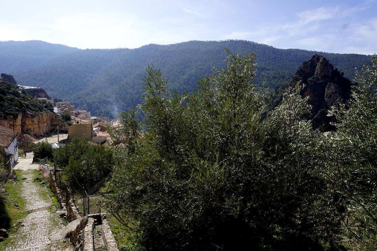 איינה Alojamientos Rurales Entre Rocas מראה חיצוני תמונה