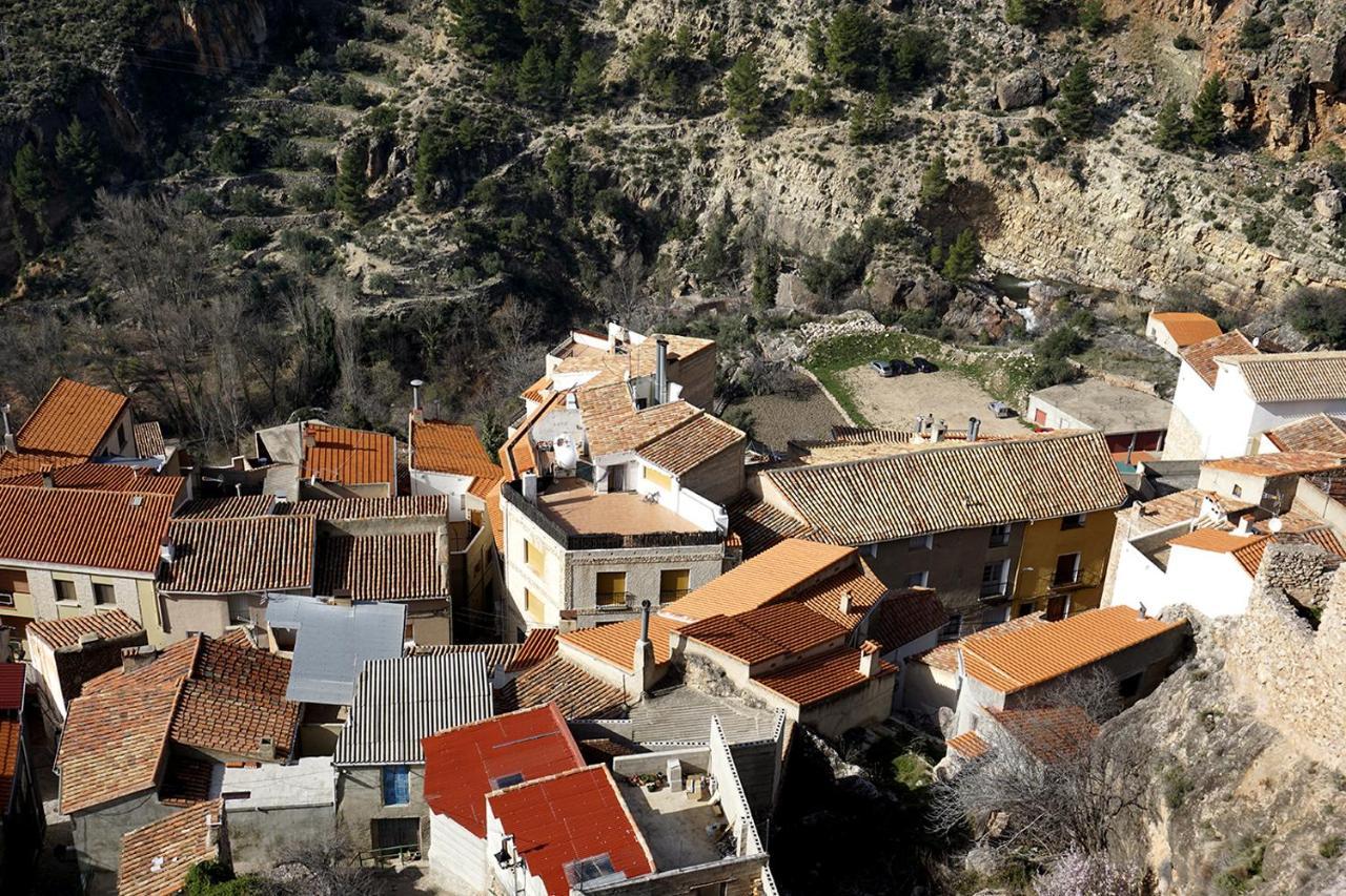 איינה Alojamientos Rurales Entre Rocas מראה חיצוני תמונה